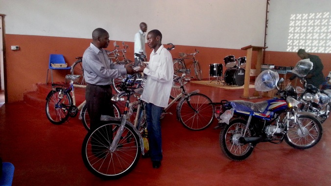 We gave away 2 motor cycles, bibles and 8 bicycles donated by our Mississippi Partners . This is all part of the vision to mobilise more of our pastors and leaders within the plus 100 churches planted by Afrika wa Yesu.